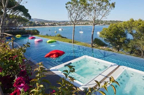 Alàbriga Hotel & Home Suites GL