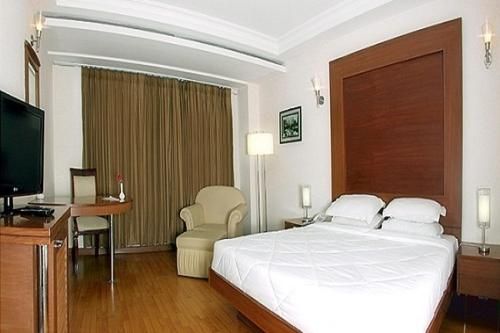 Hotel Eqbal Inn