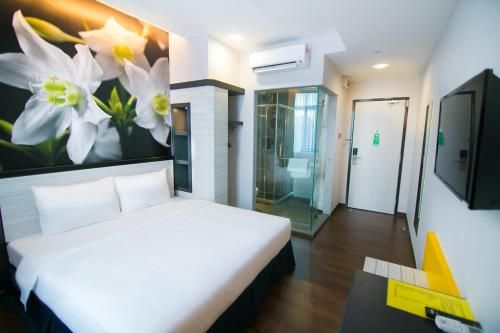 INDRA HOTEL - BOUTIQUE SUITES