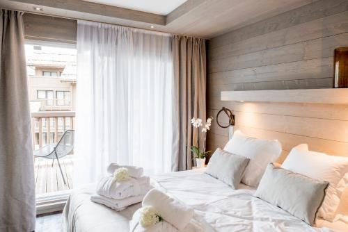 Mammoth Lodge by Alpine Residences