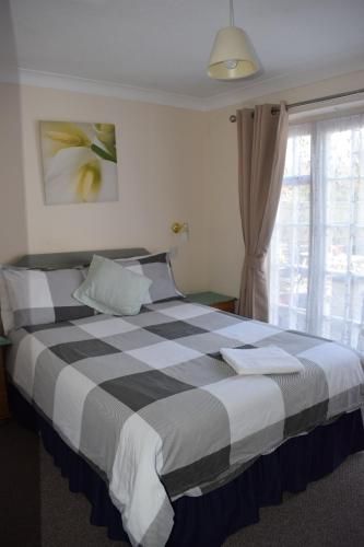 Gatwick Castle B&B