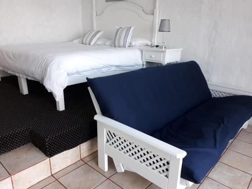 Dutton's Cove Guest House
