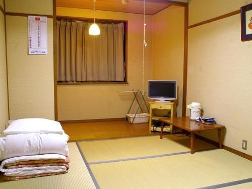 Business Hotel Sakigake Honkan