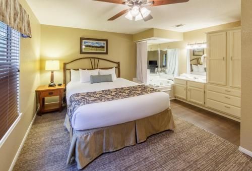 Holiday Inn Club Vacations Piney Shores Resort, an IHG Hotel