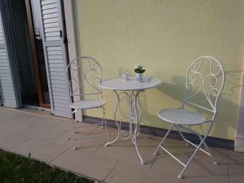 Outdoor Pictures 24