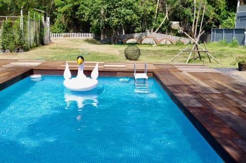 Outdoor Pictures 24