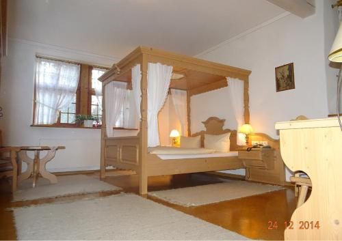 WASSERSTELZ Historisches Genusshotel & Restaurant am Rhein