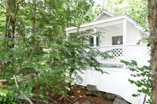 2 River Road Inn Cottages