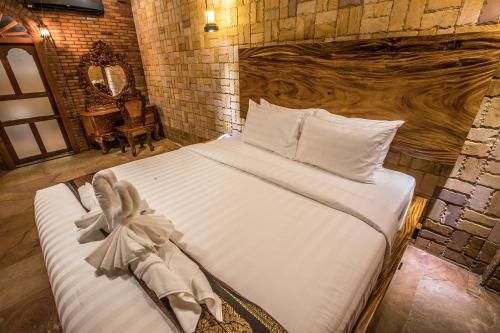 Home Stone Resort