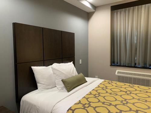 Voyage Hotel