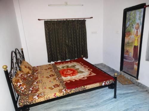 Gharaunda Guest House