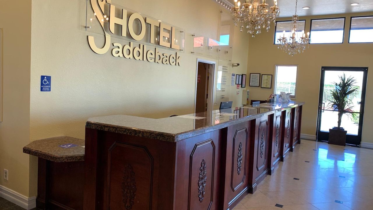 Hotel Saddleback