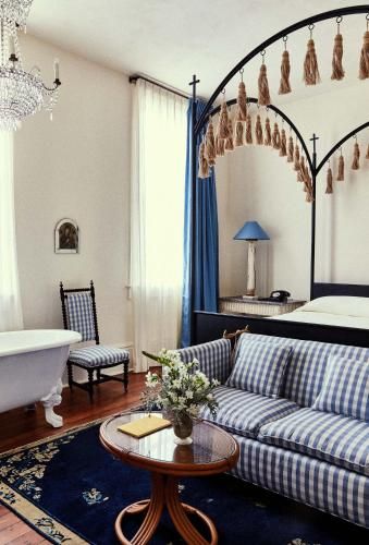 Hotel Peter and Paul