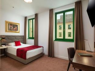 Hotel Image 2