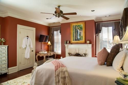 The Inn on West Liberty