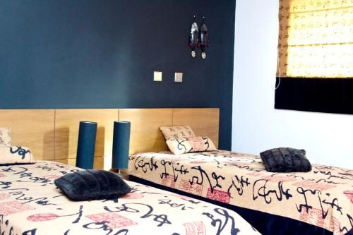 4 bedrooms villa with indoor pool jacuzzi and enclosed garden at Santo Tirso