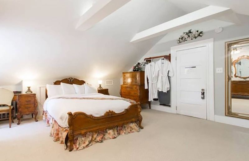 The Harbor Rose Bed & Breakfast