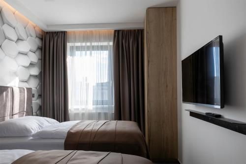 4 SMART HOTEL
