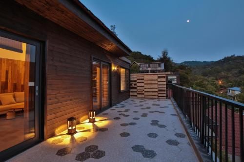 Outdoor Pictures 22