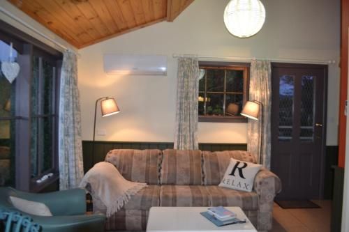 Mulberry Cottage Unique B&B Accommodation