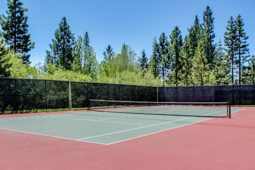 2 Bed 2 Bath Apartment in Carnelian Bay