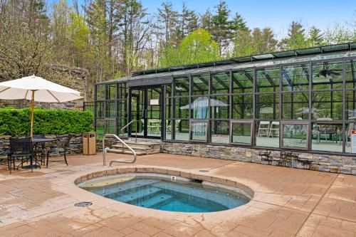 Castle Hill Condo