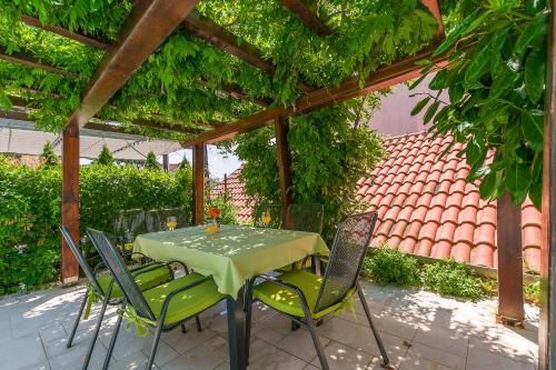 Outdoor Pictures 24
