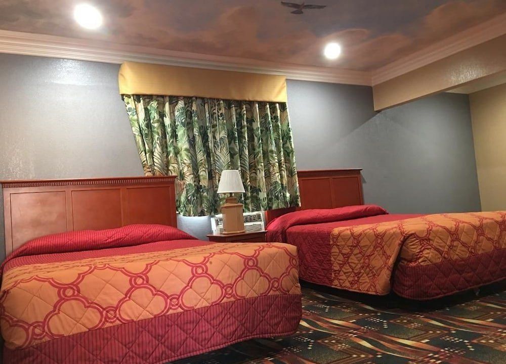 Budget Inn