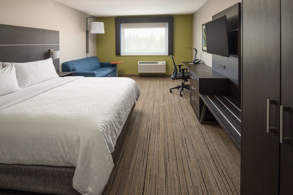 Holiday Inn Express & Suites - Camas, an IHG Hotel