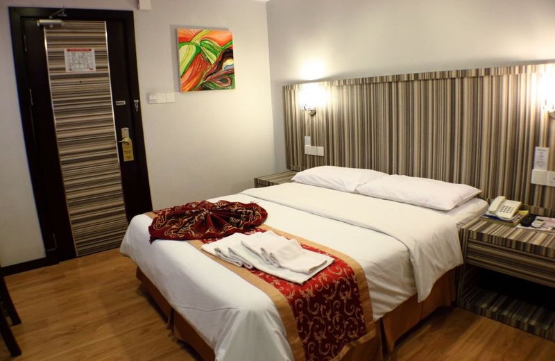 OYO 985 Hotel Nur