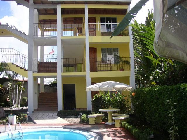 HOTEL ARENAL JIREH