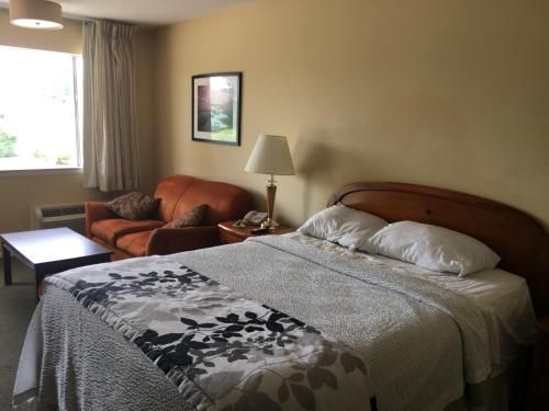 Ambassador Inn