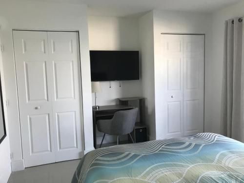 North Bay Village Apartment