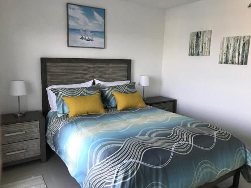 North Bay Village Apartment