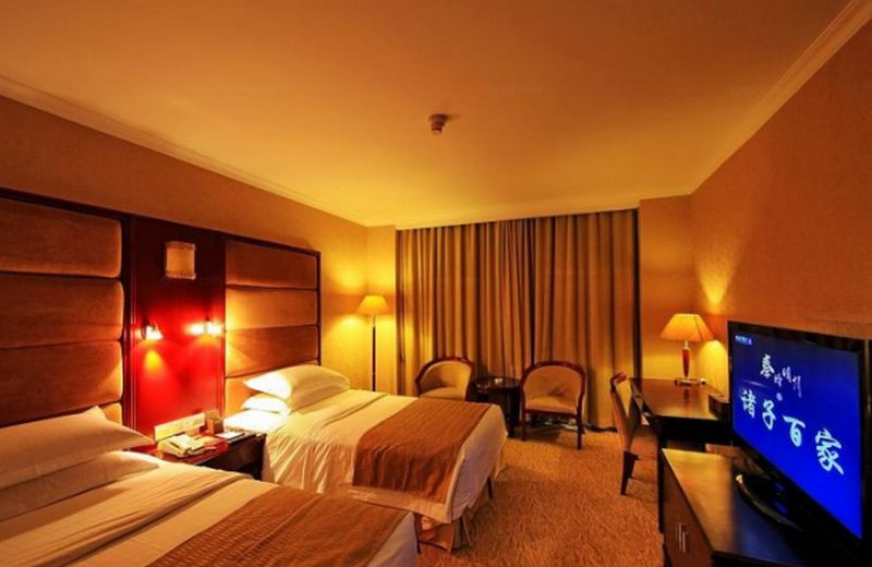 GRAND HOTEL OVERSEAS TRADERS CLUB