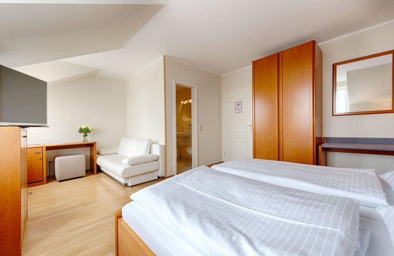 Dom Hotel