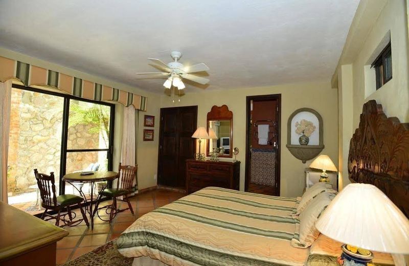 Casa Tres Leones