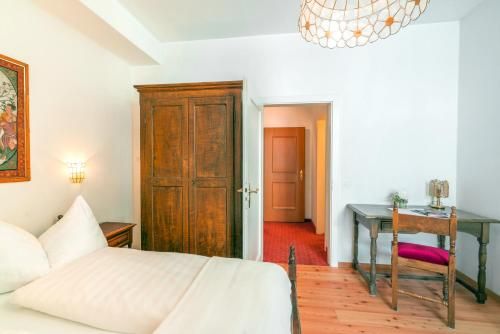 Hotel Centrale, Typically Swiss