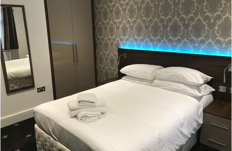 Marlborough Hotel
