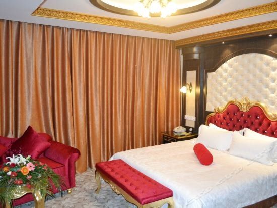 Huainan Celeb International Hotel