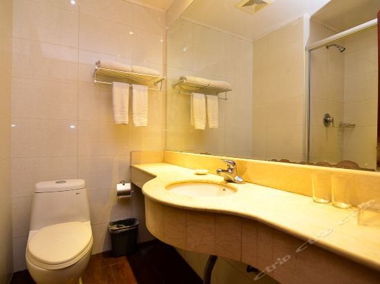 Dongfang Hotel