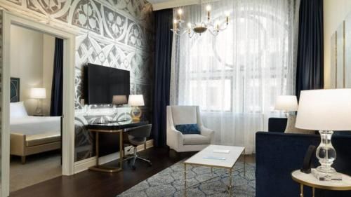 Hotel Saint Louis, Autograph Collection