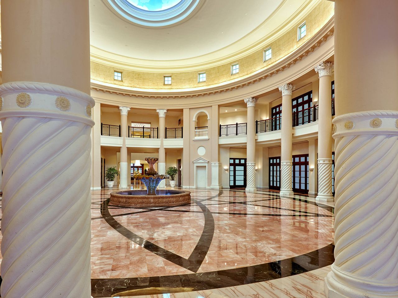 Hotel Colonnade Coral Gables, Autograph Collection