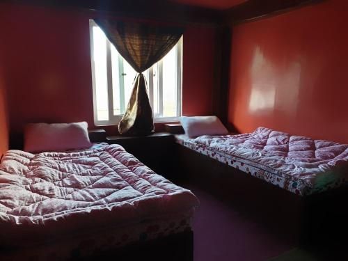 Lama Hotel - Cafe De Himalaya