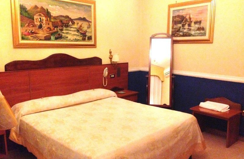 Runa Hotel