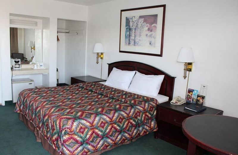 YUMA 4TH AVE. TRAVELODGE