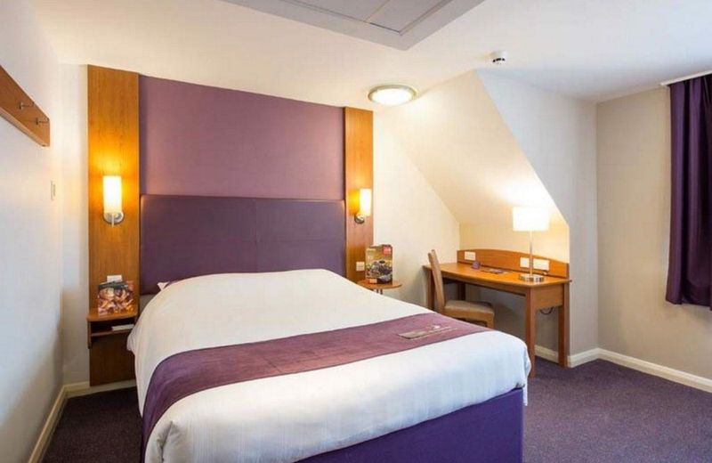 PREMIER INN LONDON CHINGFORD