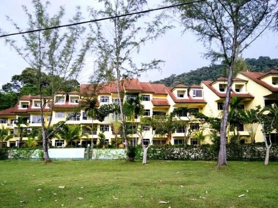 Teluk Batik Resort