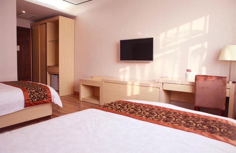 Zhuolin Hotel