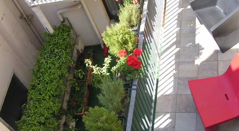 Outdoor Pictures 24